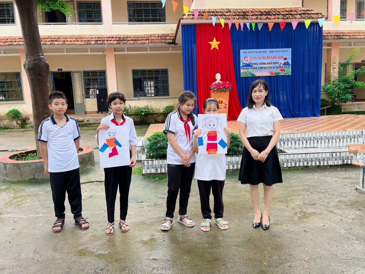 Tổ chức nói chuyện chuyên đề về phòng chống đuối nước, xâm hại cho học sinh trường TH&THCS Thuận Lợi