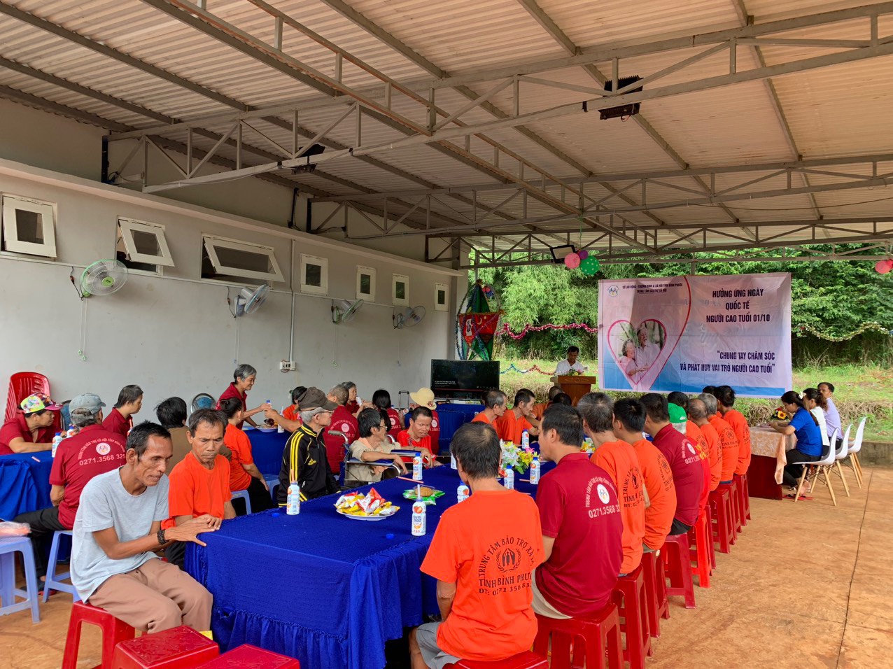 Trung tâm Bảo trợ xã hội tỉnh Bình Phước tổ chức Lễ kỷ niệm 33 năm Ngày Quốc tế Người cao tuổi cho đối tượng